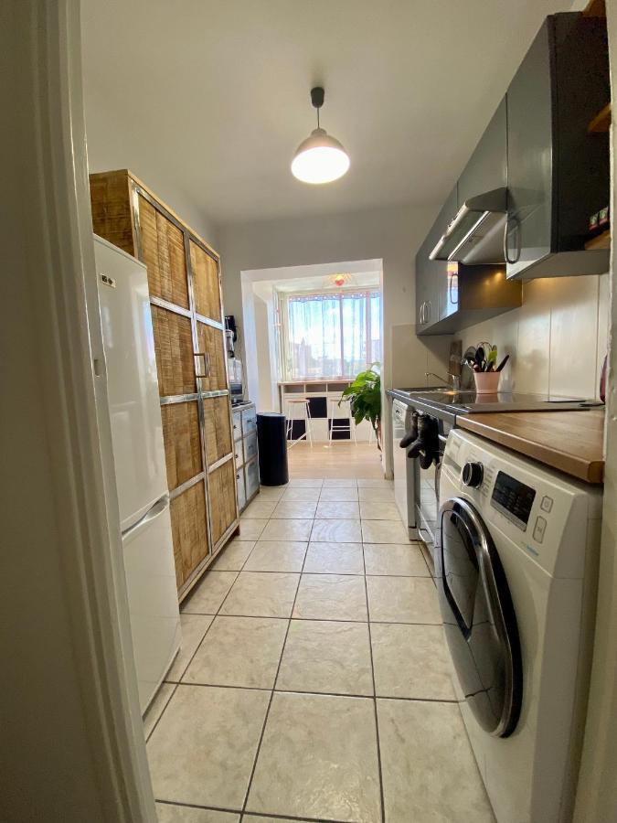 Chez Virginie : Appartement Lumineux Au Calme. Fréjus 外观 照片